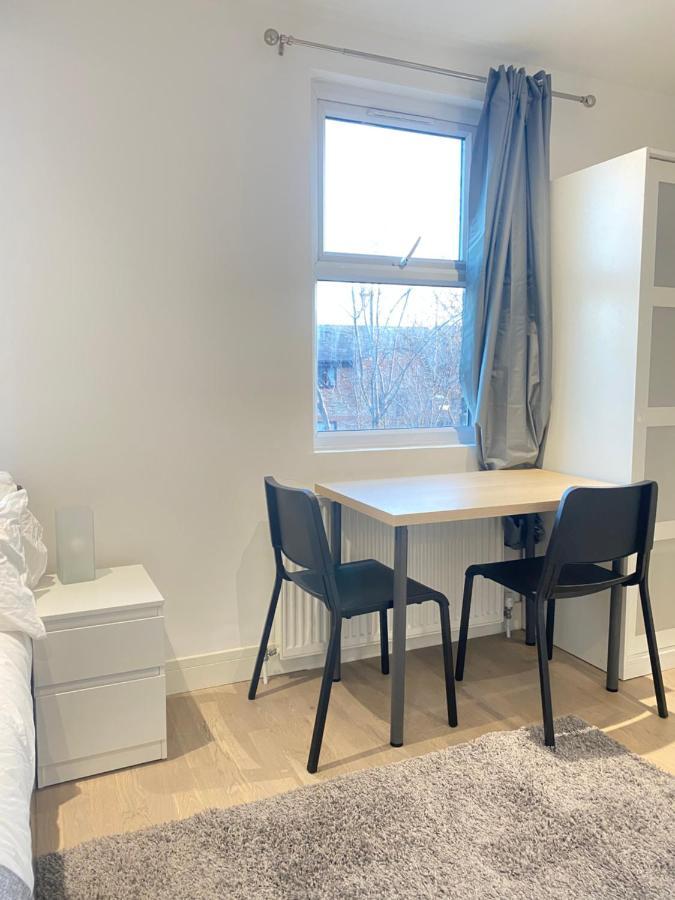 Cozy En-Suite Near Stratford London Eksteriør bilde